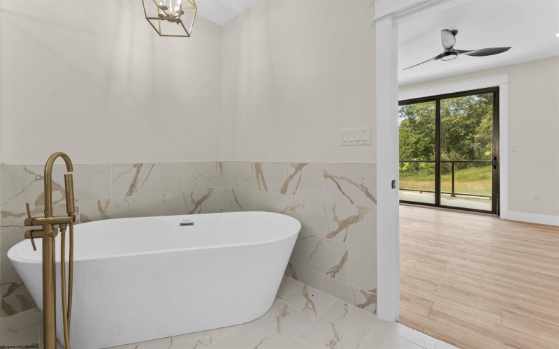 112 Tivoli Garden Drive, Morgantown, West Virginia 26508, 4 Bedrooms Bedrooms, 9 Rooms Rooms,4 BathroomsBathrooms,Single Family Attached,For Sale,Tivoli Garden,10163193