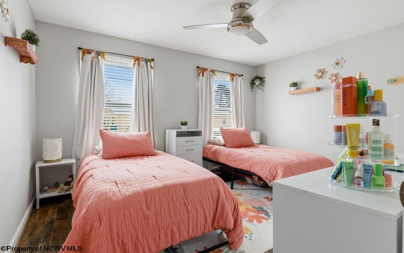 210 Summit Street, Bridgeport, West Virginia 26330, 3 Bedrooms Bedrooms, 5 Rooms Rooms,2 BathroomsBathrooms,Single Family Detached,For Sale,Summit,10163190 210 Summit Street, Bridgeport, West Virginia 26330, 3 Bedrooms Bedrooms, 5 Rooms Rooms,2 BathroomsBathrooms,Single Family Detached,For Sale,Summit,10163190