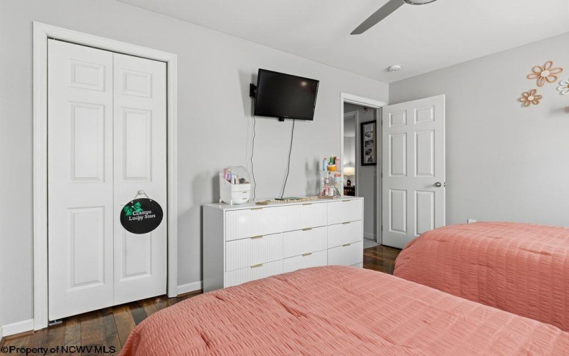 210 Summit Street, Bridgeport, West Virginia 26330, 3 Bedrooms Bedrooms, 5 Rooms Rooms,2 BathroomsBathrooms,Single Family Detached,For Sale,Summit,10163190 210 Summit Street, Bridgeport, West Virginia 26330, 3 Bedrooms Bedrooms, 5 Rooms Rooms,2 BathroomsBathrooms,Single Family Detached,For Sale,Summit,10163190