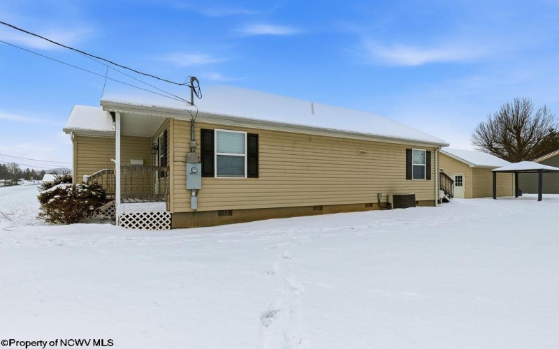 210 Summit Street, Bridgeport, West Virginia 26330, 3 Bedrooms Bedrooms, 5 Rooms Rooms,2 BathroomsBathrooms,Single Family Detached,For Sale,Summit,10163190 210 Summit Street, Bridgeport, West Virginia 26330, 3 Bedrooms Bedrooms, 5 Rooms Rooms,2 BathroomsBathrooms,Single Family Detached,For Sale,Summit,10163190