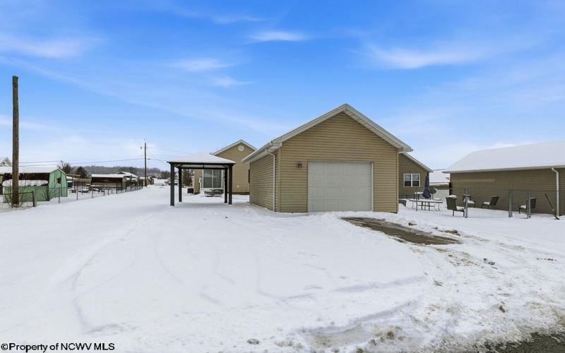 210 Summit Street, Bridgeport, West Virginia 26330, 3 Bedrooms Bedrooms, 5 Rooms Rooms,2 BathroomsBathrooms,Single Family Detached,For Sale,Summit,10163190 210 Summit Street, Bridgeport, West Virginia 26330, 3 Bedrooms Bedrooms, 5 Rooms Rooms,2 BathroomsBathrooms,Single Family Detached,For Sale,Summit,10163190