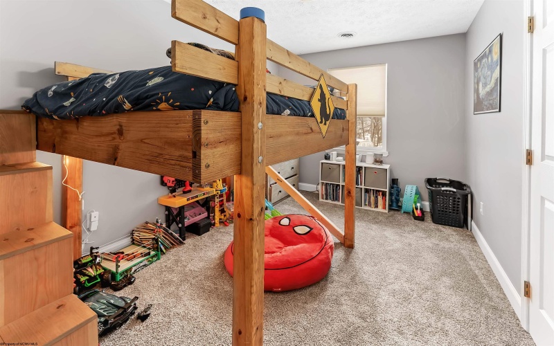 68 Loch Haven Drive, Morgantown, West Virginia 26508, 3 Bedrooms Bedrooms, 8 Rooms Rooms,2 BathroomsBathrooms,Single Family Detached,For Sale,Loch Haven,10163191