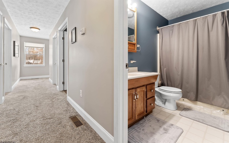 68 Loch Haven Drive, Morgantown, West Virginia 26508, 3 Bedrooms Bedrooms, 8 Rooms Rooms,2 BathroomsBathrooms,Single Family Detached,For Sale,Loch Haven,10163191