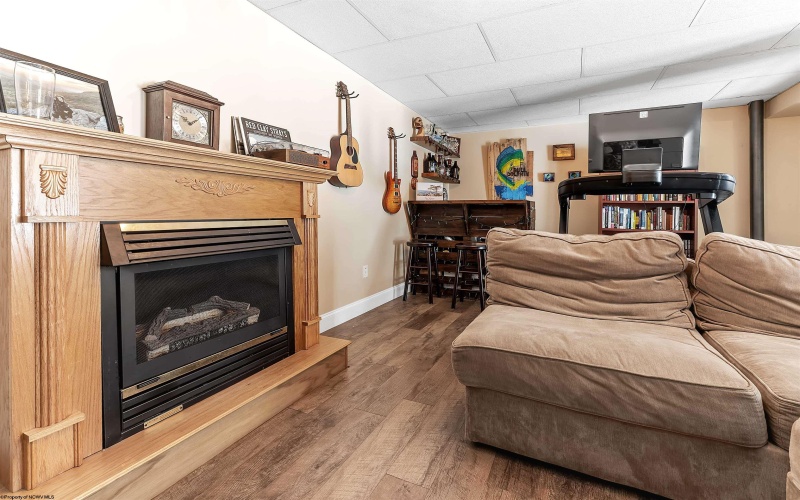 68 Loch Haven Drive, Morgantown, West Virginia 26508, 3 Bedrooms Bedrooms, 8 Rooms Rooms,2 BathroomsBathrooms,Single Family Detached,For Sale,Loch Haven,10163191