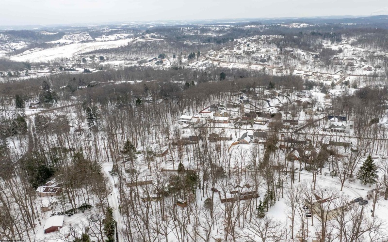 68 Loch Haven Drive, Morgantown, West Virginia 26508, 3 Bedrooms Bedrooms, 8 Rooms Rooms,2 BathroomsBathrooms,Single Family Detached,For Sale,Loch Haven,10163191