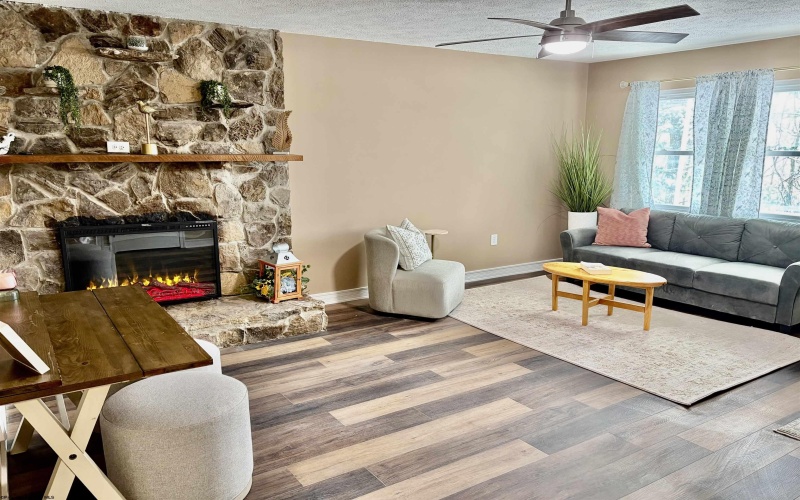 777 Nicholson Loop, Morgantown, West Virginia 26508, 4 Bedrooms Bedrooms, 8 Rooms Rooms,2 BathroomsBathrooms,Single Family Detached,For Sale,Nicholson,10163203