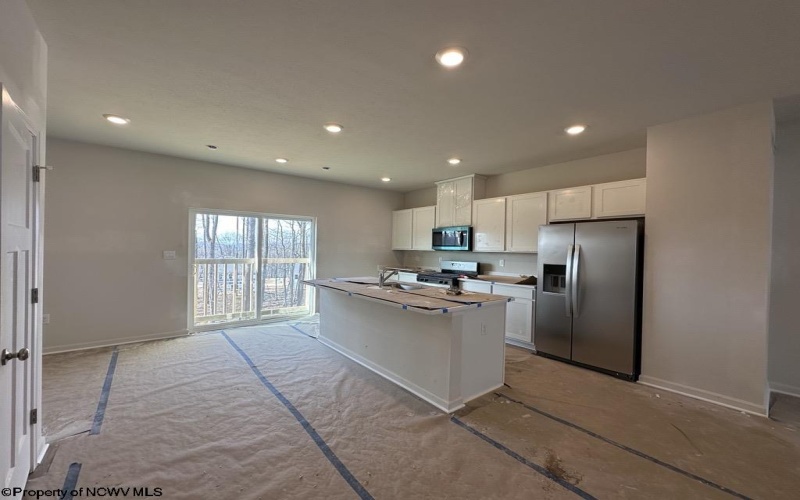 733 Hardman Drive, Morgantown, West Virginia 26501, 3 Bedrooms Bedrooms, 6 Rooms Rooms,2 BathroomsBathrooms,Single Family Attached,For Sale,Hardman,10163201