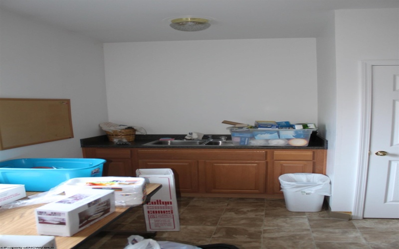 129 McGraw Avenue, Webster Springs, West Virginia 26288, ,Multi-unit/income,For Sale,McGraw,10163205