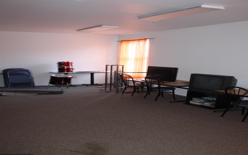 129 McGraw Avenue, Webster Springs, West Virginia 26288, ,Multi-unit/income,For Sale,McGraw,10163205