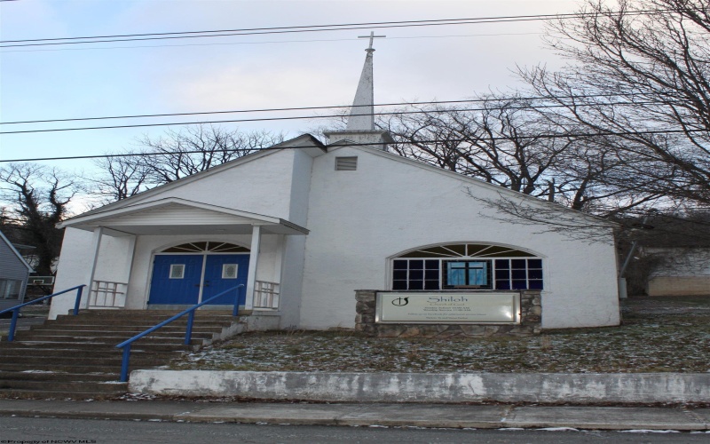 129 McGraw Avenue, Webster Springs, West Virginia 26288, ,Multi-unit/income,For Sale,McGraw,10163205