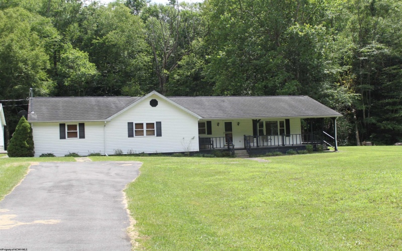1506 Holly River Road, Webster Springs, West Virginia 26288, 3 Bedrooms Bedrooms, 11 Rooms Rooms,3 BathroomsBathrooms,Single Family Detached,For Sale,Holly River,10160503