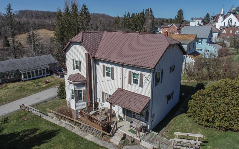 70 Brown Street, Thomas, West Virginia 26292, 5 Bedrooms Bedrooms, 15 Rooms Rooms,2 BathroomsBathrooms,Single Family Detached,For Sale,Brown,10163204