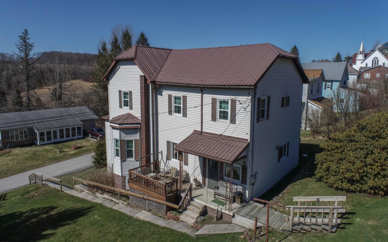 70 Brown Street, Thomas, West Virginia 26292, 5 Bedrooms Bedrooms, 15 Rooms Rooms,2 BathroomsBathrooms,Single Family Detached,For Sale,Brown,10163204