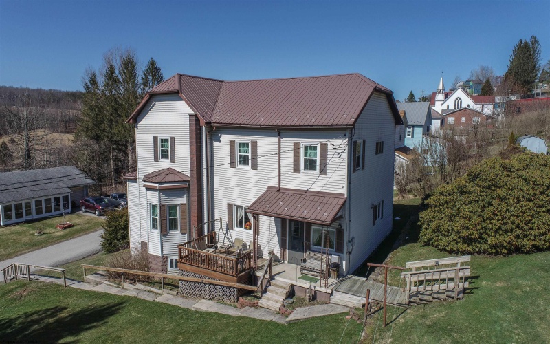 70 Brown Street, Thomas, West Virginia 26292, 5 Bedrooms Bedrooms, 15 Rooms Rooms,2 BathroomsBathrooms,Single Family Detached,For Sale,Brown,10163204