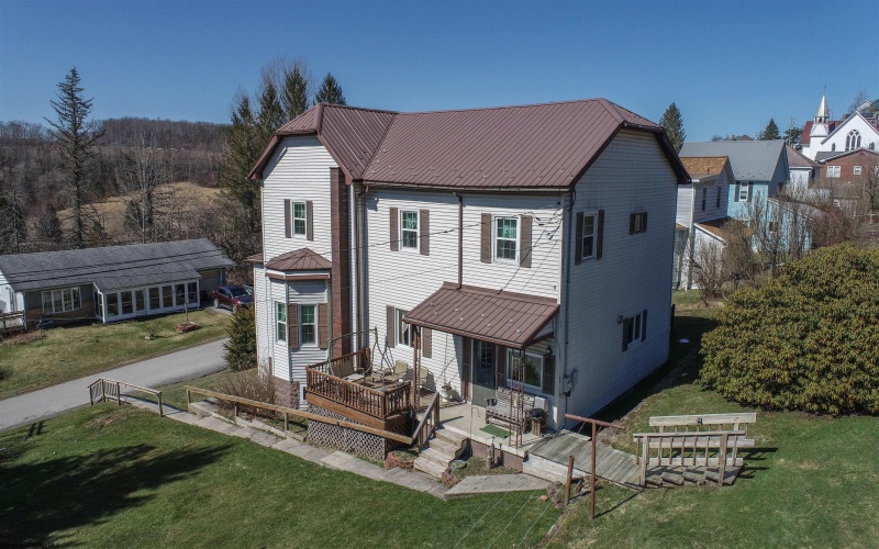 70 Brown Street, Thomas, West Virginia 26292, 5 Bedrooms Bedrooms, 15 Rooms Rooms,2 BathroomsBathrooms,Single Family Detached,For Sale,Brown,10163204