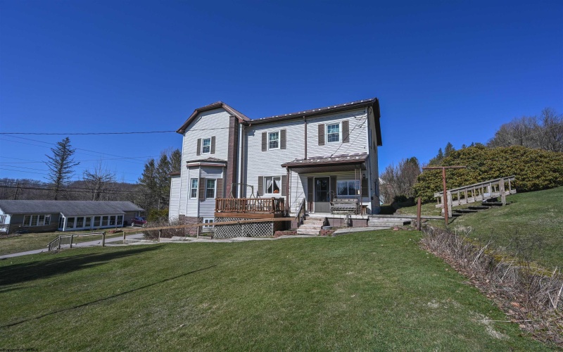 70 Brown Street, Thomas, West Virginia 26292, 5 Bedrooms Bedrooms, 15 Rooms Rooms,2 BathroomsBathrooms,Single Family Detached,For Sale,Brown,10163204