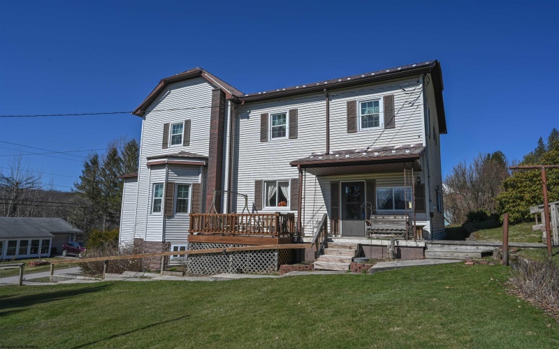 70 Brown Street, Thomas, West Virginia 26292, 5 Bedrooms Bedrooms, 15 Rooms Rooms,2 BathroomsBathrooms,Single Family Detached,For Sale,Brown,10163204