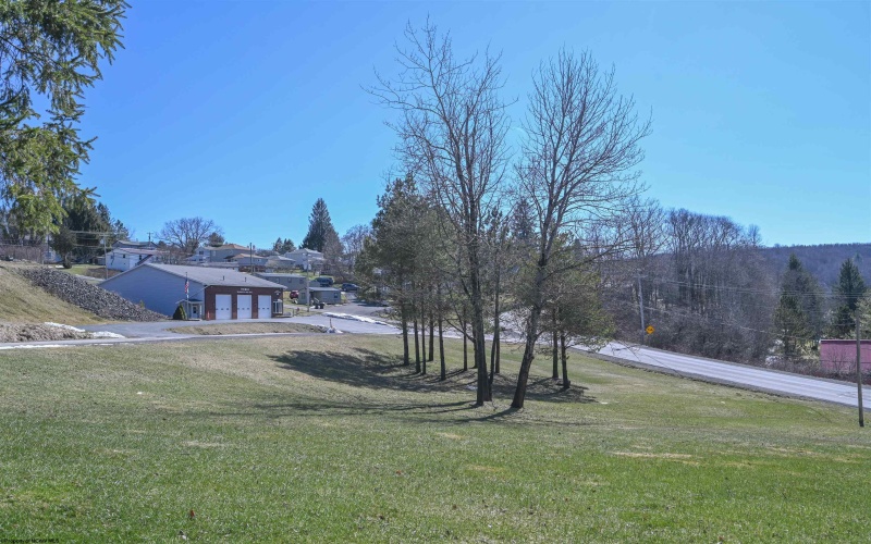 70 Brown Street, Thomas, West Virginia 26292, 5 Bedrooms Bedrooms, 15 Rooms Rooms,2 BathroomsBathrooms,Single Family Detached,For Sale,Brown,10163204