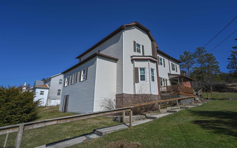 70 Brown Street, Thomas, West Virginia 26292, 5 Bedrooms Bedrooms, 15 Rooms Rooms,2 BathroomsBathrooms,Single Family Detached,For Sale,Brown,10163204