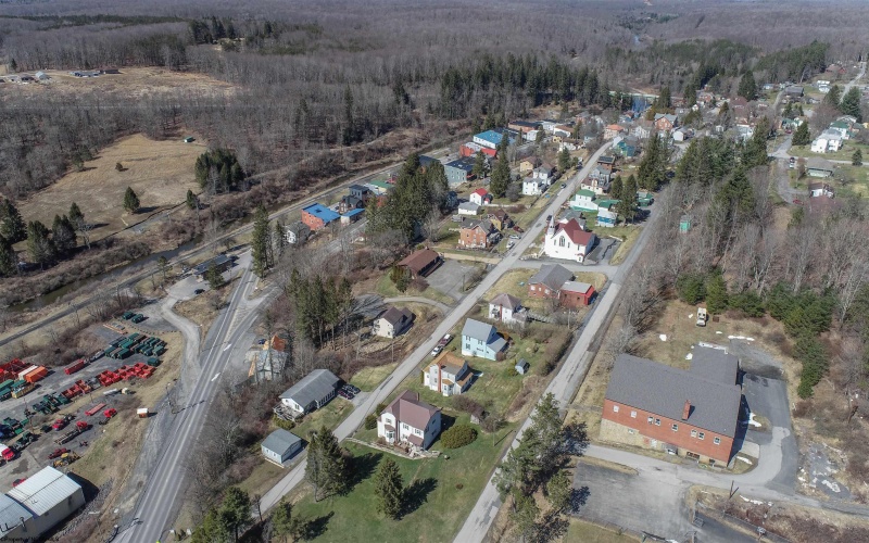 70 Brown Street, Thomas, West Virginia 26292, 5 Bedrooms Bedrooms, 15 Rooms Rooms,2 BathroomsBathrooms,Single Family Detached,For Sale,Brown,10163204