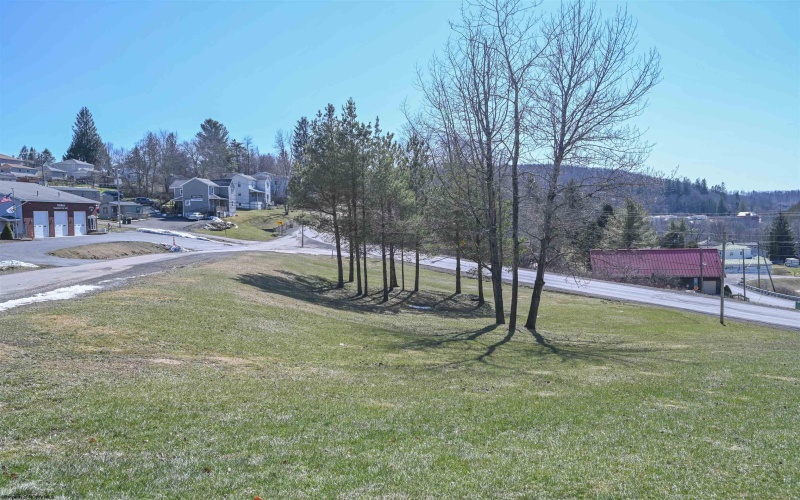 70 Brown Street, Thomas, West Virginia 26292, 5 Bedrooms Bedrooms, 15 Rooms Rooms,2 BathroomsBathrooms,Single Family Detached,For Sale,Brown,10163204