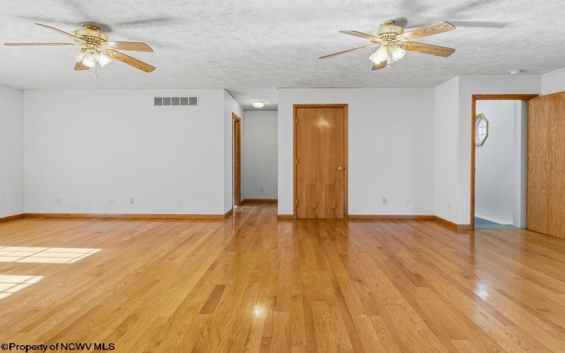 3209 Duck Creek Road, Lost Creek, West Virginia 26385, 4 Bedrooms Bedrooms, 10 Rooms Rooms,2 BathroomsBathrooms,Single Family Detached,For Sale,Duck Creek,10163208