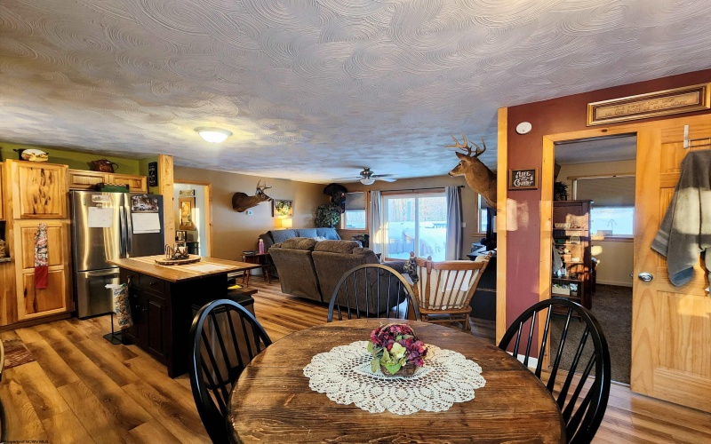 374 Country Mile Road, Kingwood, West Virginia 26537, 3 Bedrooms Bedrooms, 5 Rooms Rooms,1 BathroomBathrooms,Single Family Detached,For Sale,Country Mile,10163207