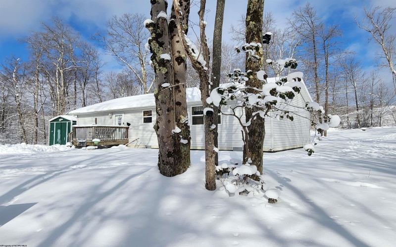 374 Country Mile Road, Kingwood, West Virginia 26537, 3 Bedrooms Bedrooms, 5 Rooms Rooms,1 BathroomBathrooms,Single Family Detached,For Sale,Country Mile,10163207