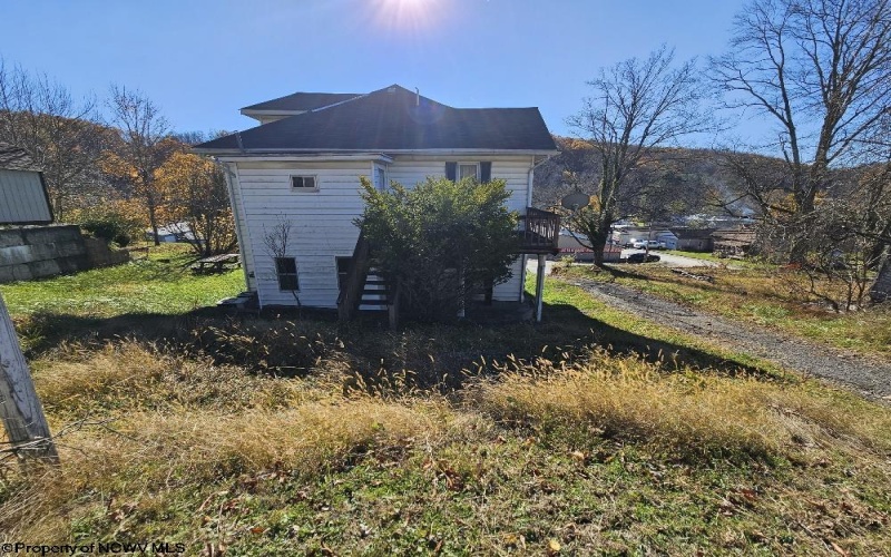 193 Main Street, Salem, West Virginia 26426, 4 Bedrooms Bedrooms, 8 Rooms Rooms,1 BathroomBathrooms,Single Family Detached,For Sale,Main,10157059