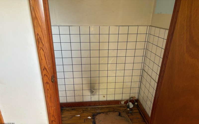 117 Brown Avenue, Weston, West Virginia 26452, 2 Bedrooms Bedrooms, 5 Rooms Rooms,1 BathroomBathrooms,Single Family Attached,For Sale,Brown,10161305 117 Brown Avenue, Weston, West Virginia 26452, 2 Bedrooms Bedrooms, 5 Rooms Rooms,1 BathroomBathrooms,Single Family Attached,For Sale,Brown,10161305