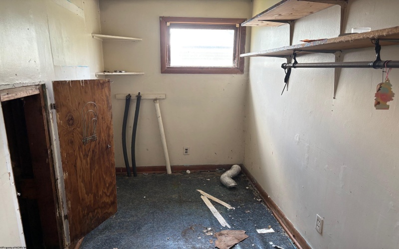 117 Brown Avenue, Weston, West Virginia 26452, 2 Bedrooms Bedrooms, 5 Rooms Rooms,1 BathroomBathrooms,Single Family Attached,For Sale,Brown,10161305 117 Brown Avenue, Weston, West Virginia 26452, 2 Bedrooms Bedrooms, 5 Rooms Rooms,1 BathroomBathrooms,Single Family Attached,For Sale,Brown,10161305