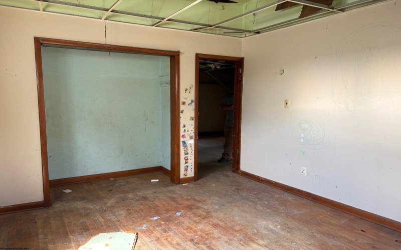 117 Brown Avenue, Weston, West Virginia 26452, 2 Bedrooms Bedrooms, 5 Rooms Rooms,1 BathroomBathrooms,Single Family Attached,For Sale,Brown,10161305 117 Brown Avenue, Weston, West Virginia 26452, 2 Bedrooms Bedrooms, 5 Rooms Rooms,1 BathroomBathrooms,Single Family Attached,For Sale,Brown,10161305