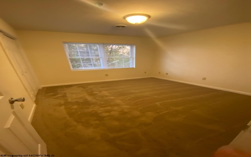 393 Dille Street, Morgantown, West Virginia 26505-4640, 2 Bedrooms Bedrooms, 4 Rooms Rooms,2 BathroomsBathrooms,Residential Rentals,For Rent,Dille,10163214