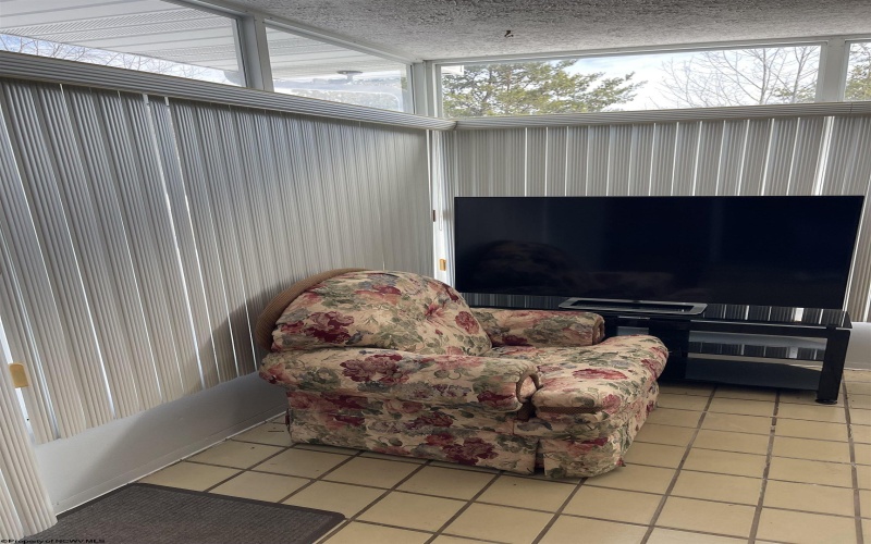 3089 State Street, Gassaway, West Virginia 26624, 3 Bedrooms Bedrooms, 6 Rooms Rooms,2 BathroomsBathrooms,Single Family Detached,For Sale,State,10163222