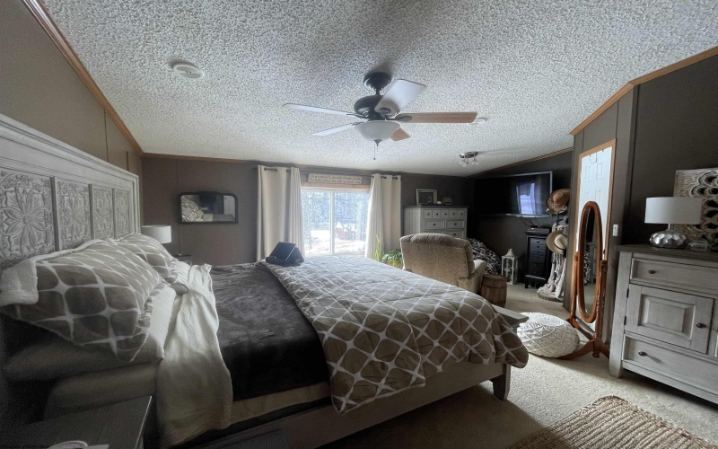 3091 State Street, Gassaway, West Virginia 26624, 3 Bedrooms Bedrooms, 6 Rooms Rooms,2 BathroomsBathrooms,Single Family Detached,For Sale,State,10163221