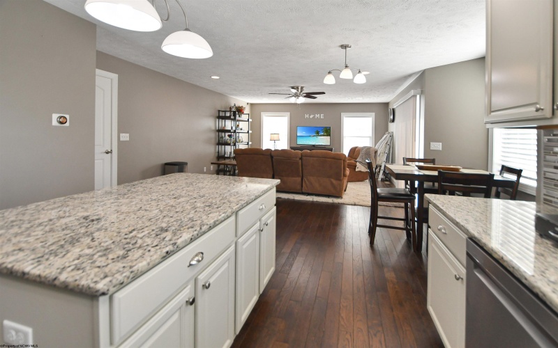 138 Canto Drive, Morgantown, West Virginia 26508, 3 Bedrooms Bedrooms, 7 Rooms Rooms,2 BathroomsBathrooms,Single Family Detached,For Sale,Canto,10163211