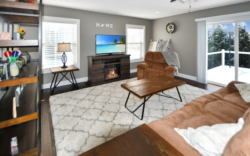 138 Canto Drive, Morgantown, West Virginia 26508, 3 Bedrooms Bedrooms, 7 Rooms Rooms,2 BathroomsBathrooms,Single Family Detached,For Sale,Canto,10163211