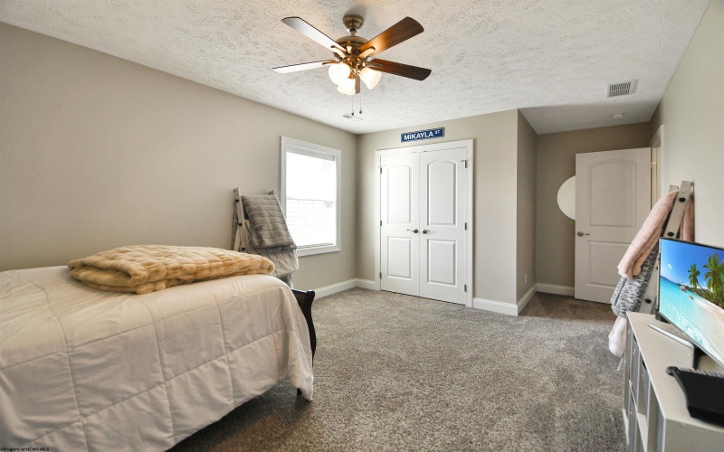 138 Canto Drive, Morgantown, West Virginia 26508, 3 Bedrooms Bedrooms, 7 Rooms Rooms,2 BathroomsBathrooms,Single Family Detached,For Sale,Canto,10163211