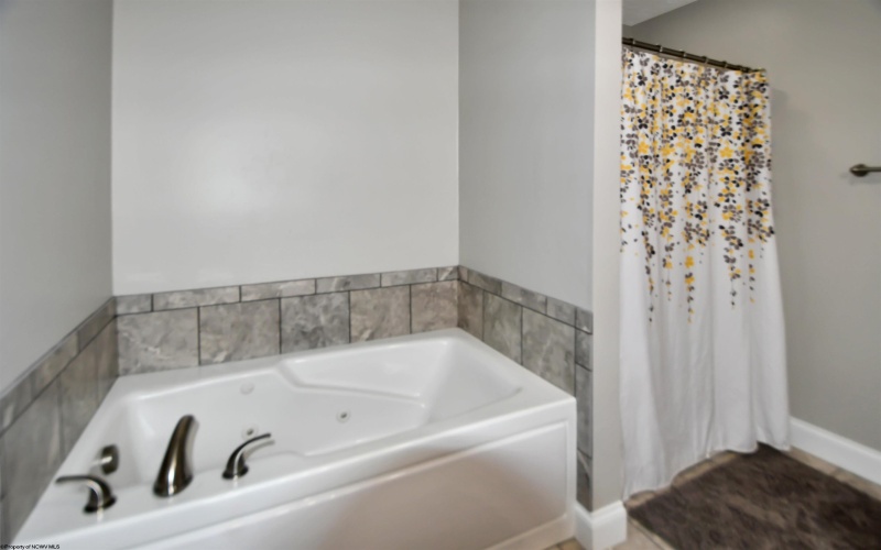 138 Canto Drive, Morgantown, West Virginia 26508, 3 Bedrooms Bedrooms, 7 Rooms Rooms,2 BathroomsBathrooms,Single Family Detached,For Sale,Canto,10163211