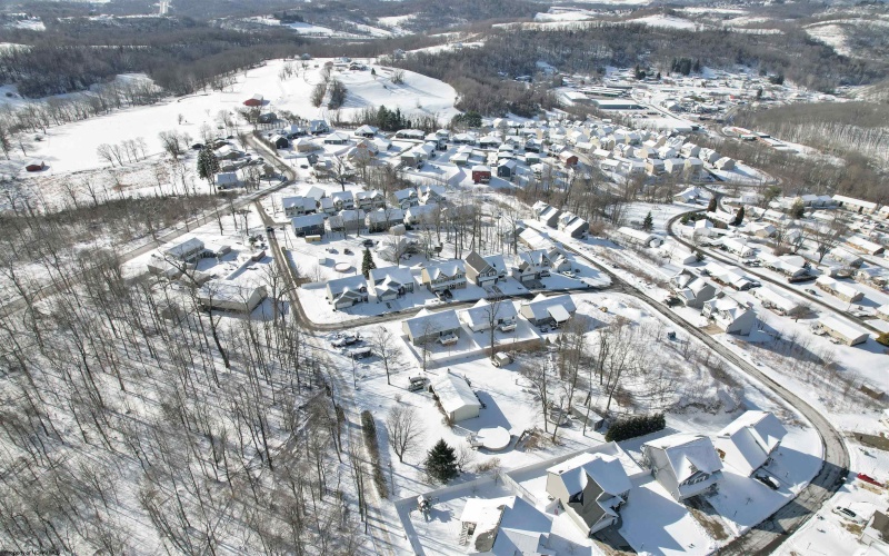 138 Canto Drive, Morgantown, West Virginia 26508, 3 Bedrooms Bedrooms, 7 Rooms Rooms,2 BathroomsBathrooms,Single Family Detached,For Sale,Canto,10163211