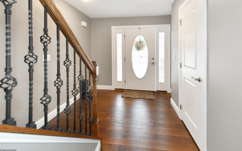 138 Canto Drive, Morgantown, West Virginia 26508, 3 Bedrooms Bedrooms, 7 Rooms Rooms,2 BathroomsBathrooms,Single Family Detached,For Sale,Canto,10163211