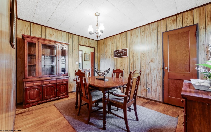 3356 Collins Ferry Road, Morgantown, West Virginia 26505, 3 Bedrooms Bedrooms, 8 Rooms Rooms,2 BathroomsBathrooms,Single Family Detached,For Sale,Collins Ferry,10160821