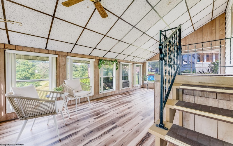 3356 Collins Ferry Road, Morgantown, West Virginia 26505, 3 Bedrooms Bedrooms, 8 Rooms Rooms,2 BathroomsBathrooms,Single Family Detached,For Sale,Collins Ferry,10160821