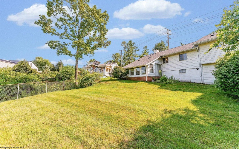 3356 Collins Ferry Road, Morgantown, West Virginia 26505, 3 Bedrooms Bedrooms, 8 Rooms Rooms,2 BathroomsBathrooms,Single Family Detached,For Sale,Collins Ferry,10160821