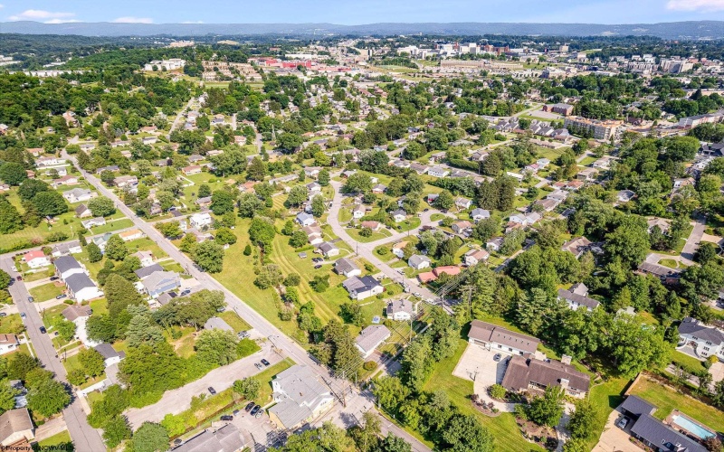 3356 Collins Ferry Road, Morgantown, West Virginia 26505, 3 Bedrooms Bedrooms, 8 Rooms Rooms,2 BathroomsBathrooms,Single Family Detached,For Sale,Collins Ferry,10160821