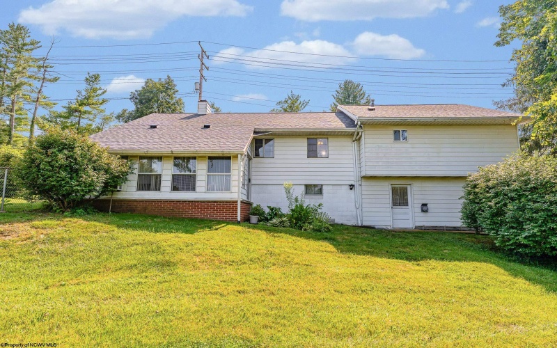 3356 Collins Ferry Road, Morgantown, West Virginia 26505, 3 Bedrooms Bedrooms, 8 Rooms Rooms,2 BathroomsBathrooms,Single Family Detached,For Sale,Collins Ferry,10160821