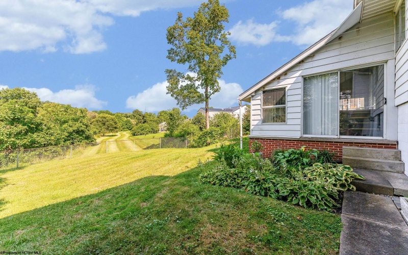 3356 Collins Ferry Road, Morgantown, West Virginia 26505, 3 Bedrooms Bedrooms, 8 Rooms Rooms,2 BathroomsBathrooms,Single Family Detached,For Sale,Collins Ferry,10160821