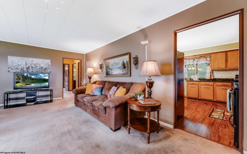 3356 Collins Ferry Road, Morgantown, West Virginia 26505, 3 Bedrooms Bedrooms, 8 Rooms Rooms,2 BathroomsBathrooms,Single Family Detached,For Sale,Collins Ferry,10160821