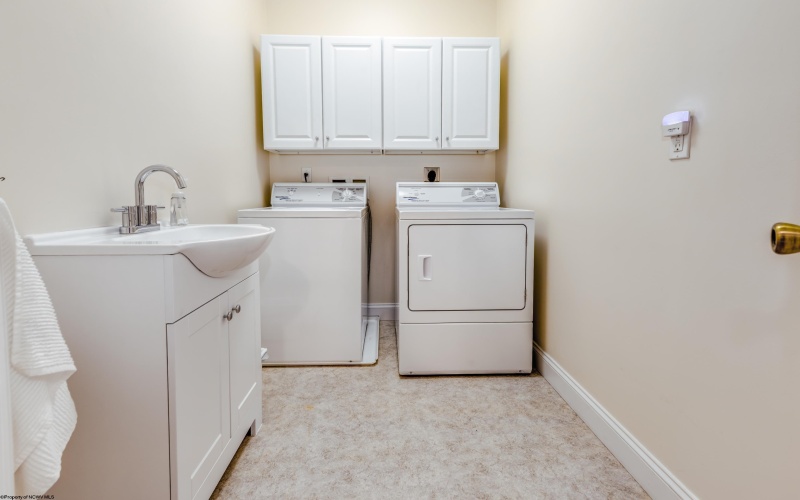 19 Garden Lane, Morgantown, West Virginia 26501, 5 Bedrooms Bedrooms, 14 Rooms Rooms,5 BathroomsBathrooms,Single Family Detached,For Sale,Garden,10163209 19 Garden Lane, Morgantown, West Virginia 26501, 5 Bedrooms Bedrooms, 14 Rooms Rooms,5 BathroomsBathrooms,Single Family Detached,For Sale,Garden,10163209