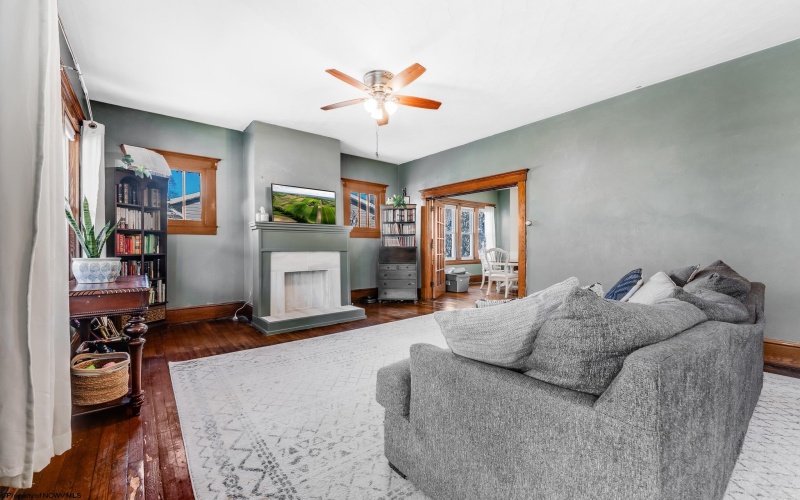 831 Main Street, Grafton, West Virginia 26354, 3 Bedrooms Bedrooms, 8 Rooms Rooms,2 BathroomsBathrooms,Single Family Detached,For Sale,Main,10163213